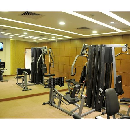 Hotel Adarsh Hamilton Bangalore Esterno foto