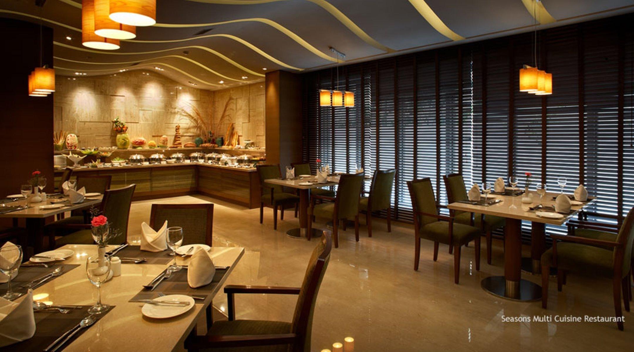 Hotel Adarsh Hamilton Bangalore Esterno foto