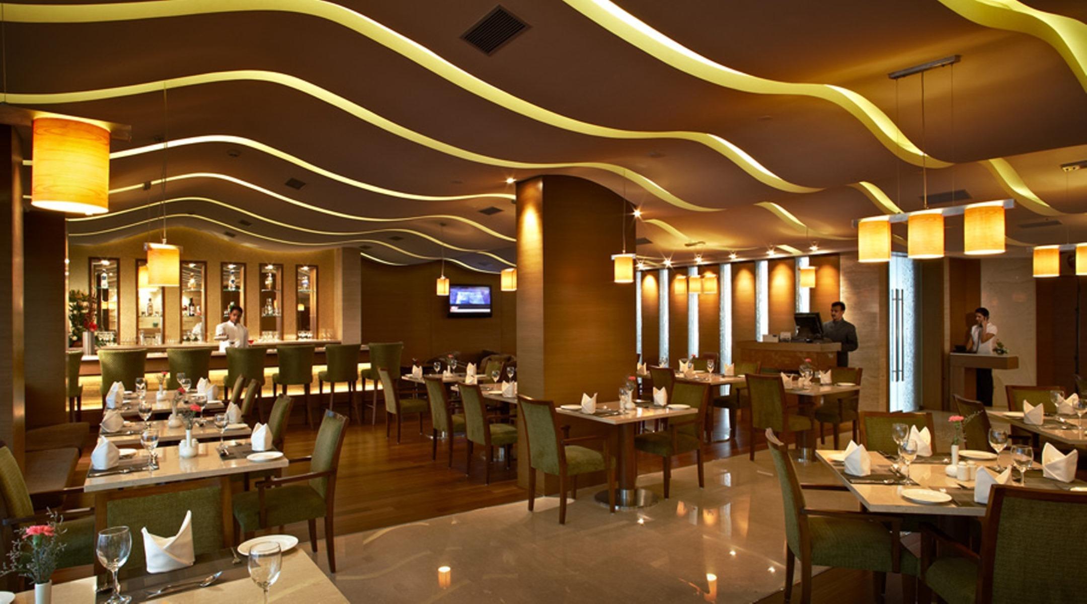 Hotel Adarsh Hamilton Bangalore Esterno foto