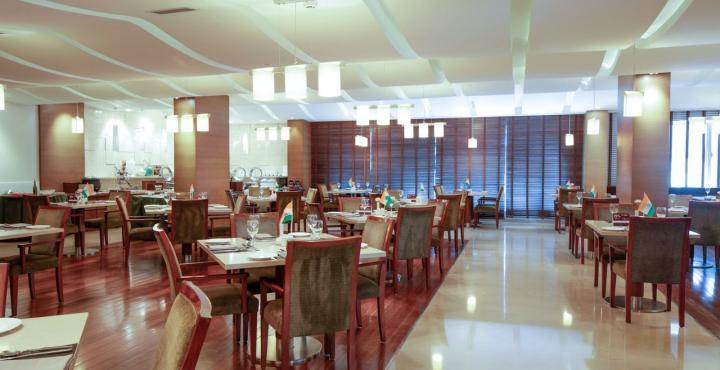 Hotel Adarsh Hamilton Bangalore Esterno foto