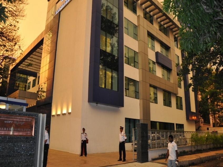 Hotel Adarsh Hamilton Bangalore Esterno foto